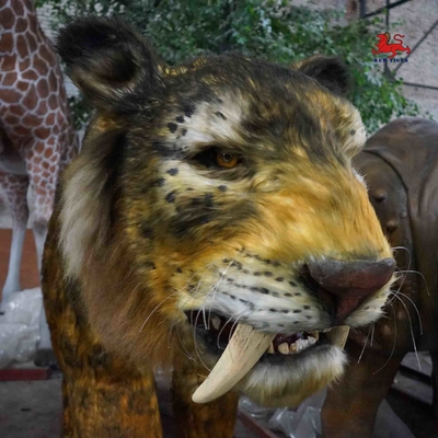 Good price Gatto dai denti a sciabola animatronic a grandezza naturale resistente alle intemperie per il parco a tema in linea