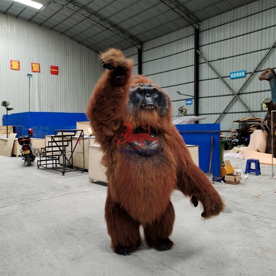 Costume di gorilla adulto Costume di orangutan realistico per il parco a tema